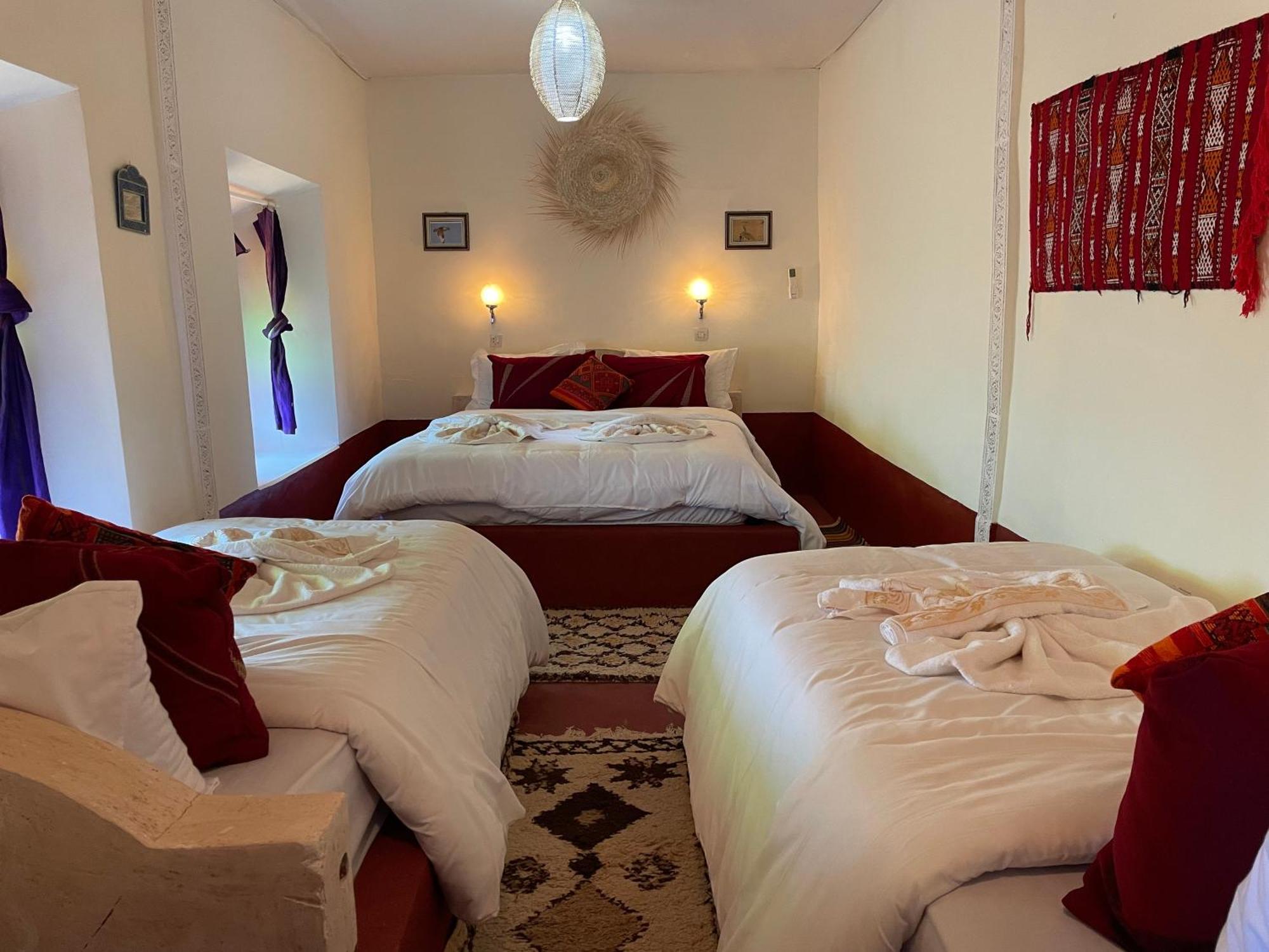 Riad Dades Birds Boumalne 외부 사진